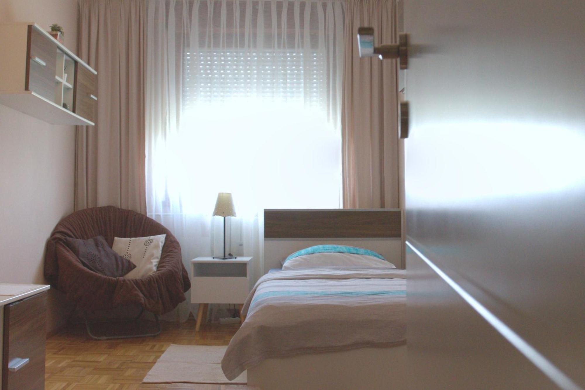Sunny Day -Arena Zagreb , 2 Bathrooms, 102M², Oda fotoğraf